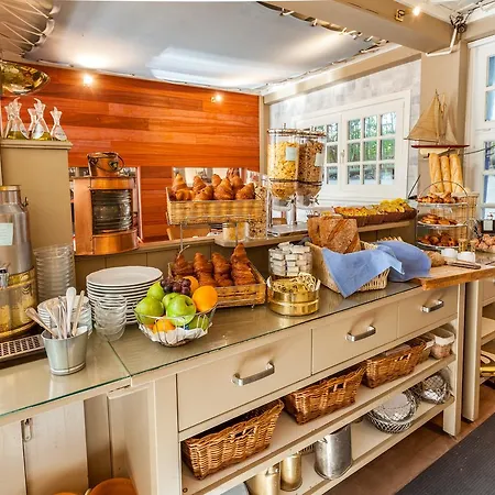 Hotel Boat De Barge 3*